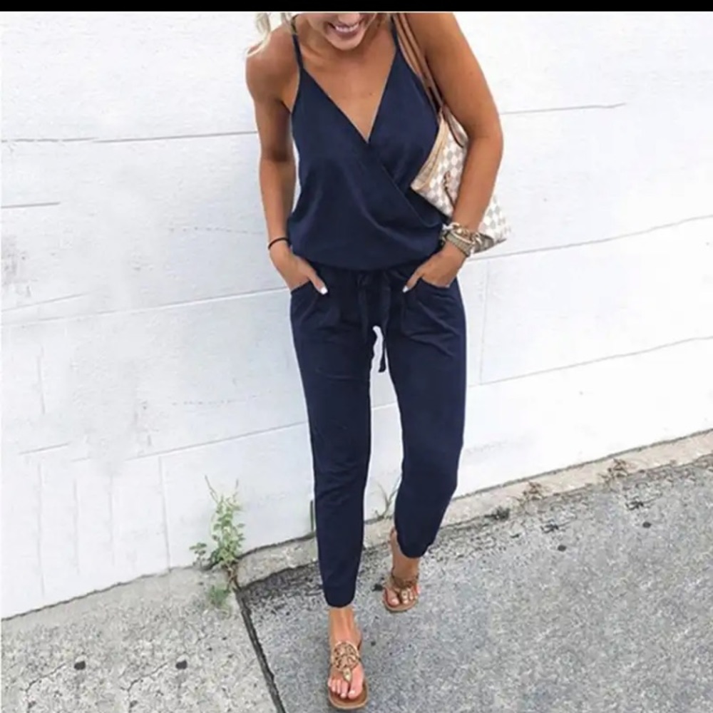 Sleeveless jumpsuit